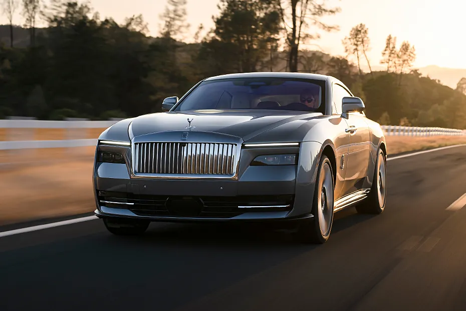 Look out for your pockets! The most LAVISH electric coupe Rolls Royce ...